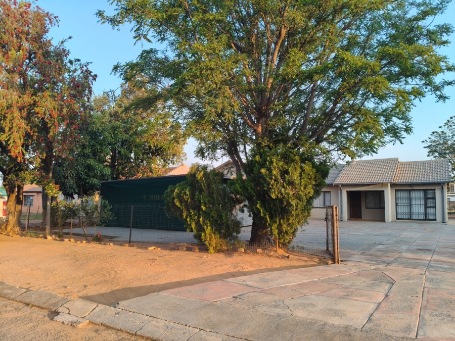 3 Bedroom Property for Sale in Mogwase North West